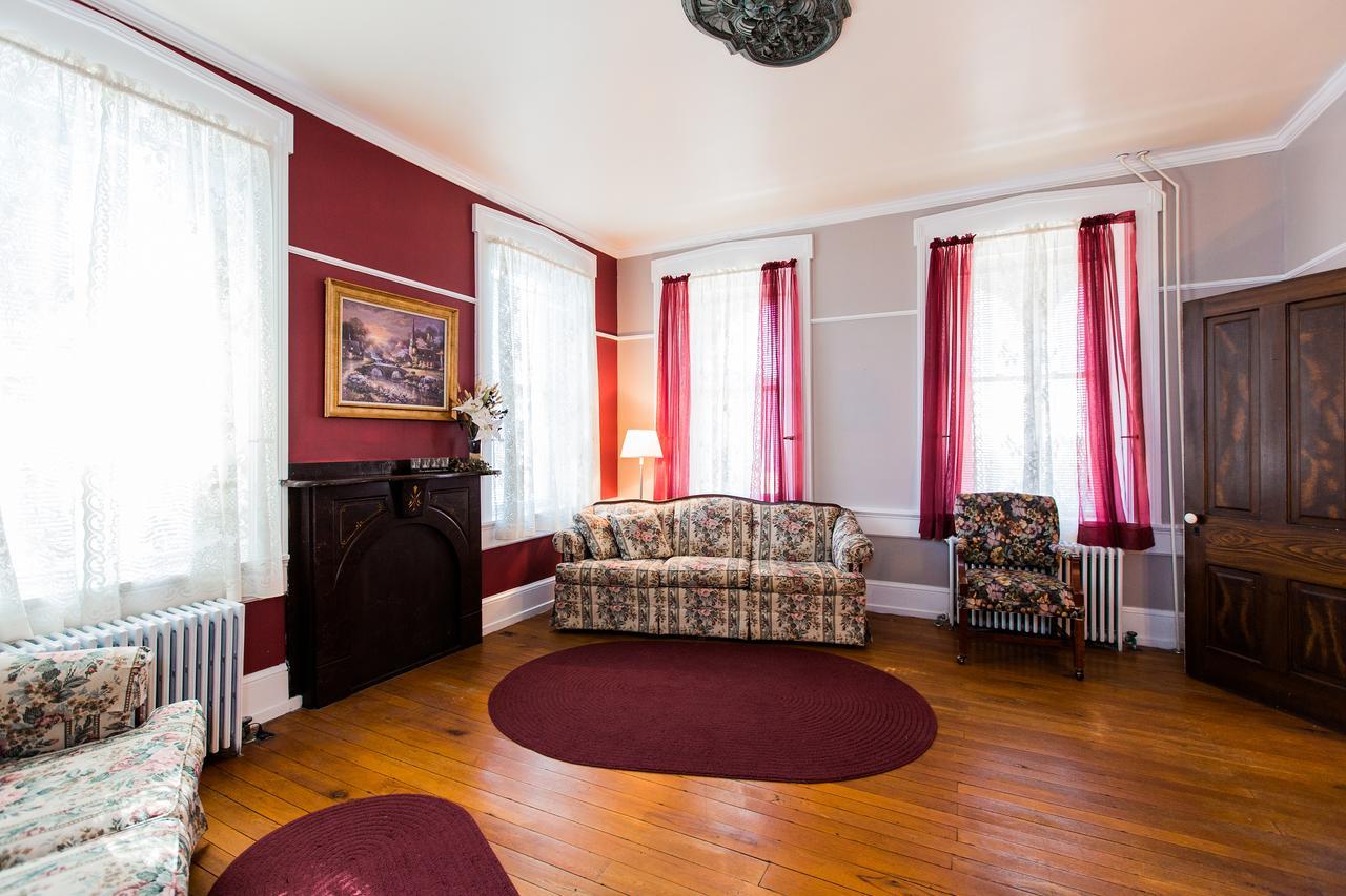 Red Rose Bed & Breakfast Smoketown  Eksteriør bilde